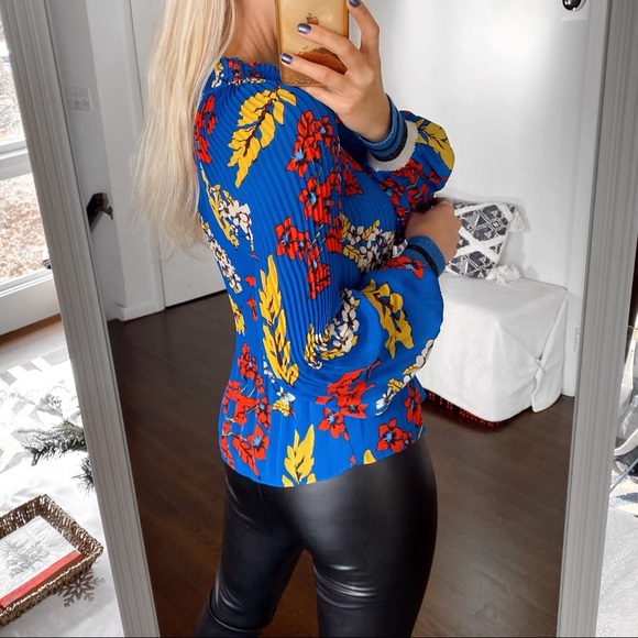 💙 BELLE VERE BOHO BLUE MULTI COLORFUL FLORAL PLEATED LOOSE FIT BLOUSE! - Picture 3 of 9